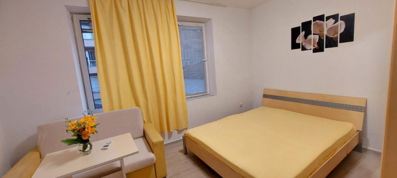 Amore 2- New Apartment In Top Center Varna Luaran gambar